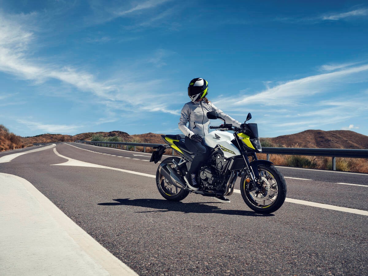 Honda CB500 Hornet 2026, accessible avec le permis A2 sans bridage